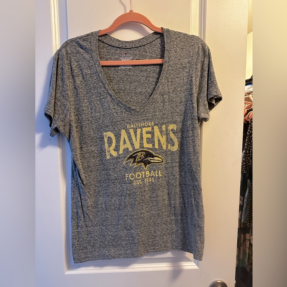 Women’s size large Baltimore Ravens t-shirt
